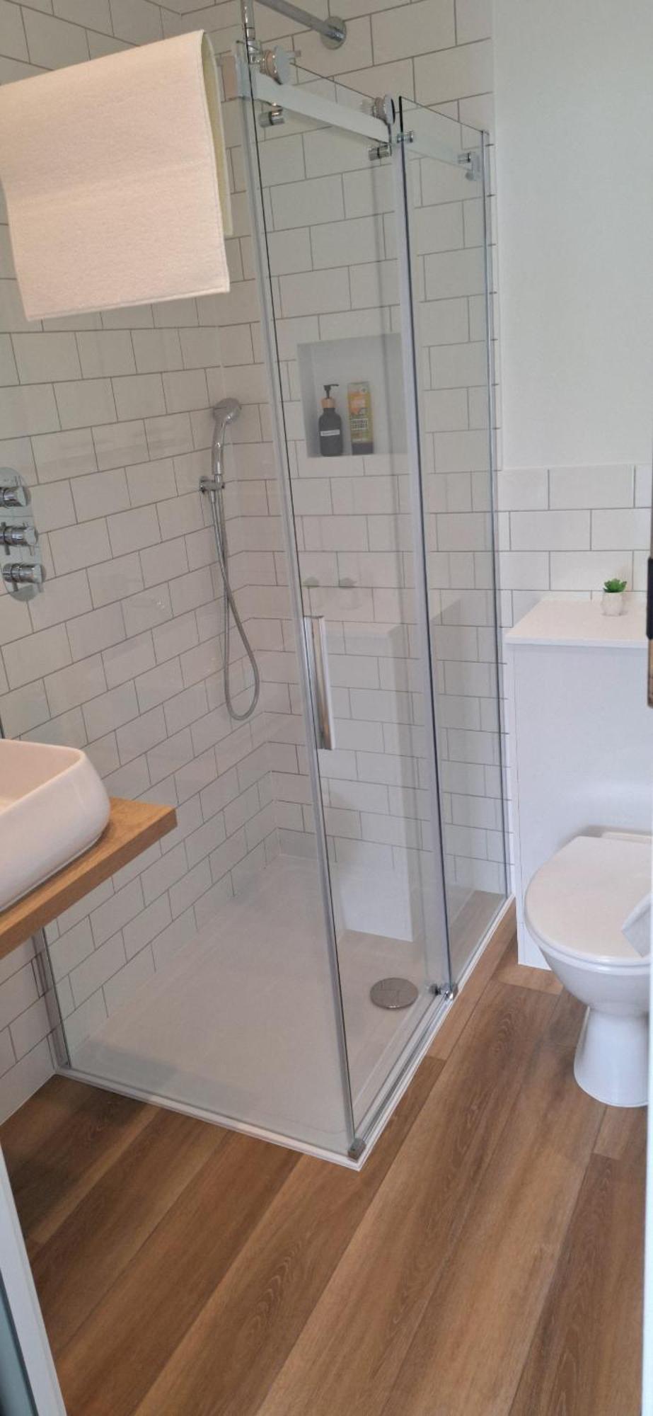 New 3 Bedrooms Flat In Ashford Near Heathrow Екстер'єр фото